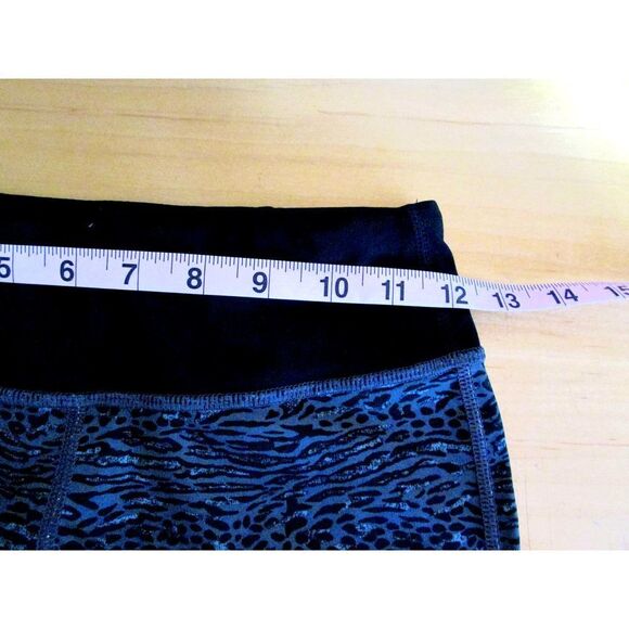 Nike Dri-Fit Running Athletic Yoga Capri Pants - Picture 3 of 5